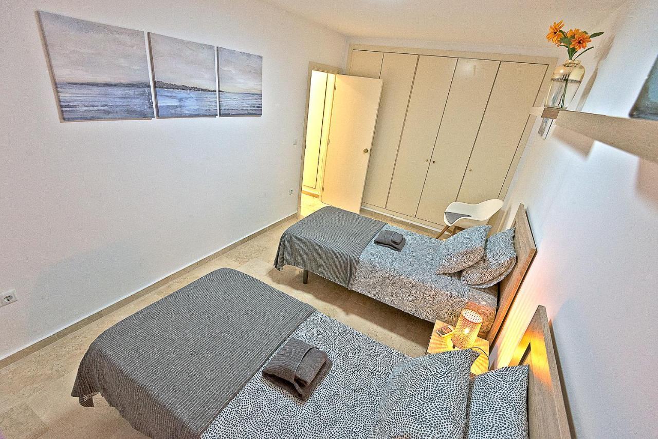 On Beach Deluxe Apartment With Pools And Own Garden El Puerto de Santa María Eksteriør bilde
