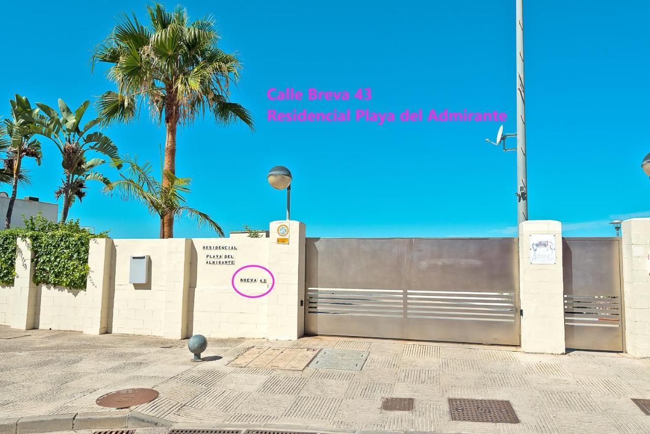 On Beach Deluxe Apartment With Pools And Own Garden El Puerto de Santa María Eksteriør bilde